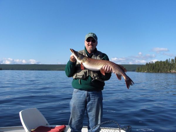 Proper Fish Handling - Large Northern Pike